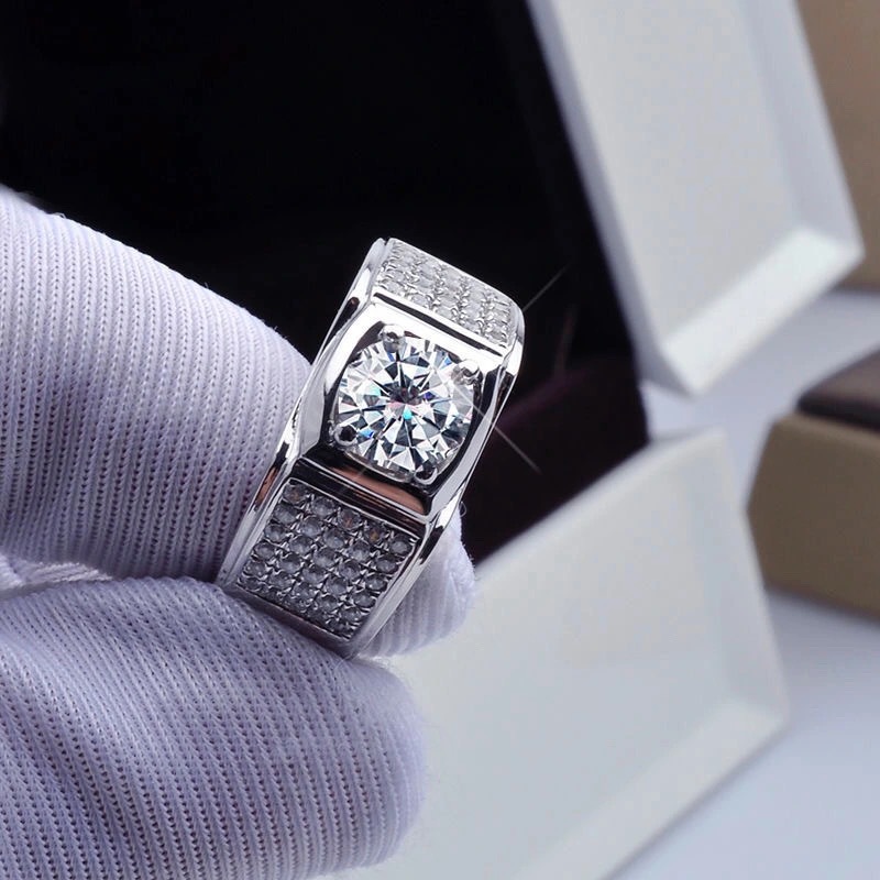 Event Suppliers - Nuova simulazione a quattro artigli Moissanite